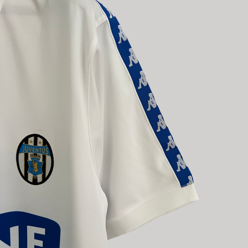 Juventus 1990/92 Away Kit