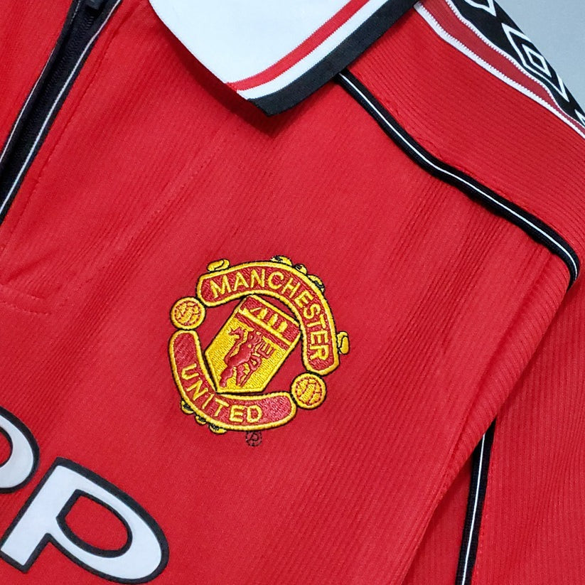 Manchester United 1998/99 Home Kit