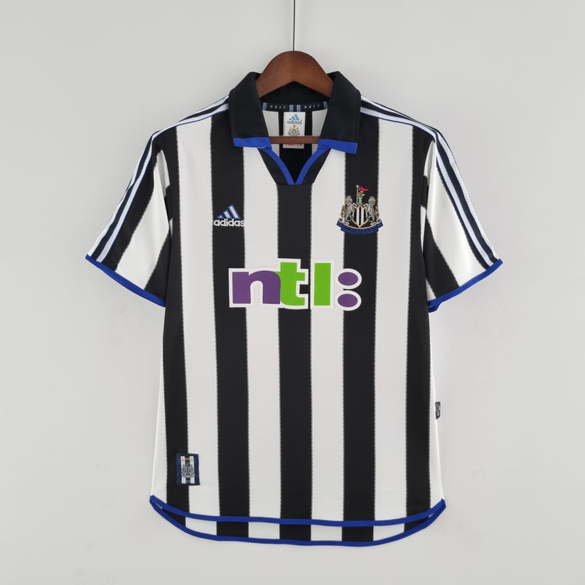 Newcastle 2000/01 Home Kit